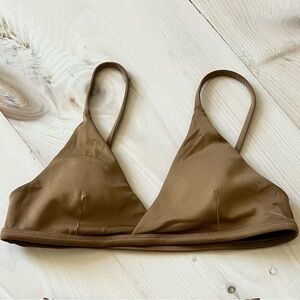 Left on Friday Sweet Victory Top in Tan Lines